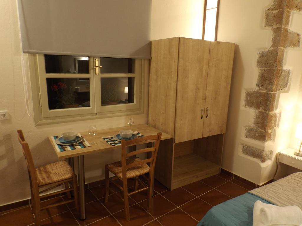 Casa de hóspedes Fivos Chrissi Akti Chania
